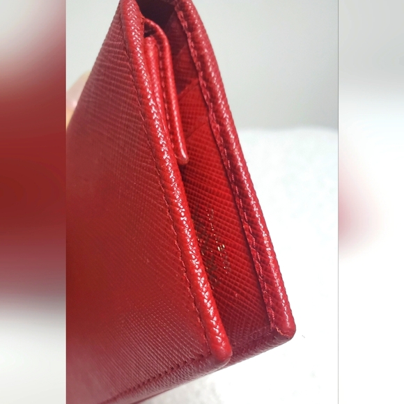 PRADA -Small-wallet Saffiano Leather-red -Perfect conditions-No call-outs - Picture 4 of 15
